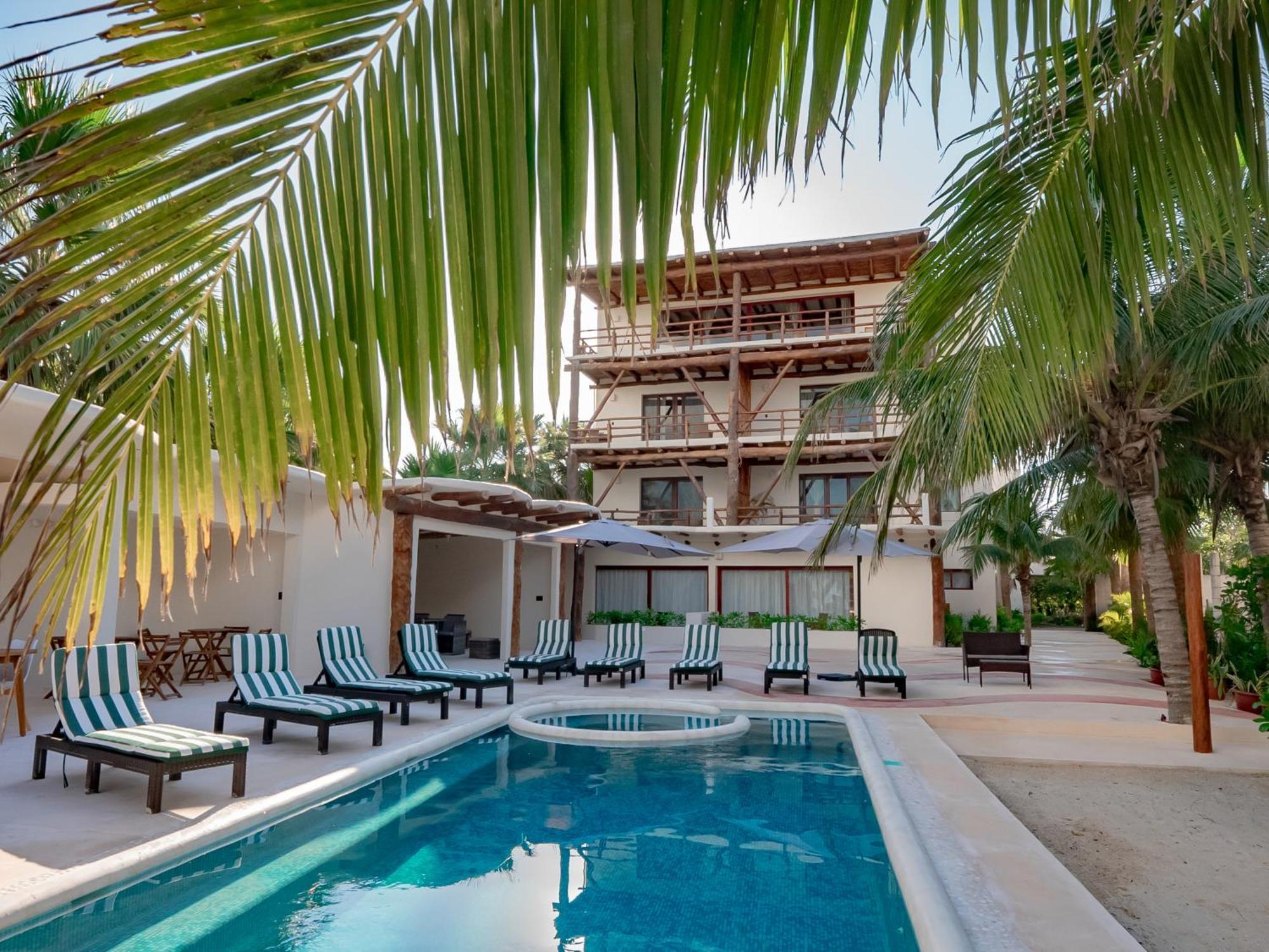 Beach Front Hotel Boutique Dk House Остров Холбокс Экстерьер фото